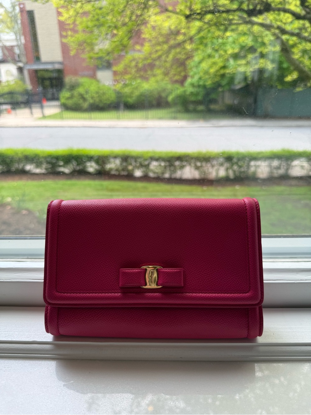 Salvatore Ferragamo Vara Bow Shoulder Bag Pink